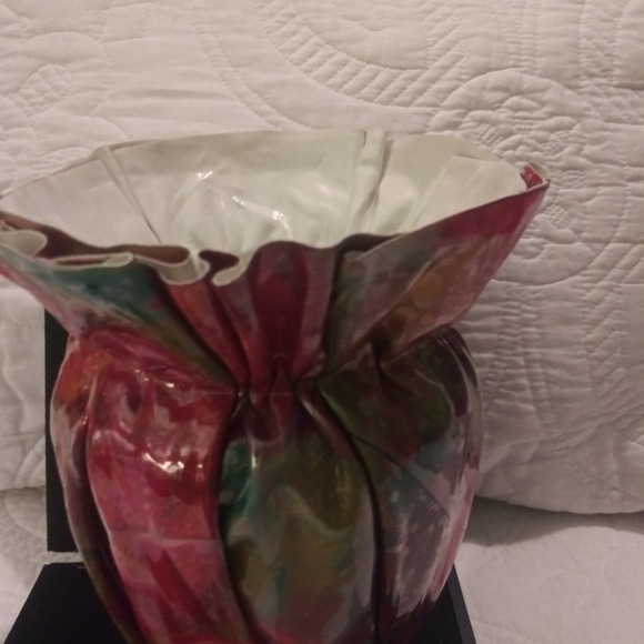 Handmade Paper-Maiche Floral Vase - Picture 6 of 6